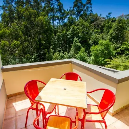 House With 2 Bedrooms In With Wonderful Sea View Enclosed Garden And Wifi *