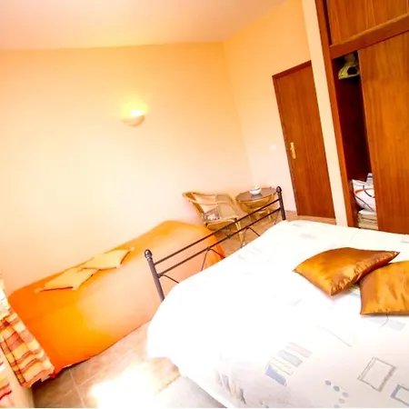 House With 2 Bedrooms In With Wonderful Sea View Enclosed Garden And Wifi Holiday home *