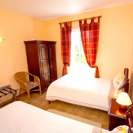 House With 2 Bedrooms In With Wonderful Sea View Enclosed Garden And Wifi Santo Antonio da Serra