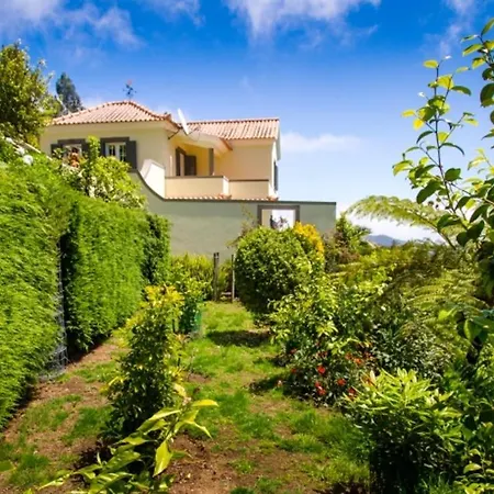 Holiday home House With 2 Bedrooms In With Wonderful Sea View Enclosed Garden And Wifi Santo Antonio da Serra